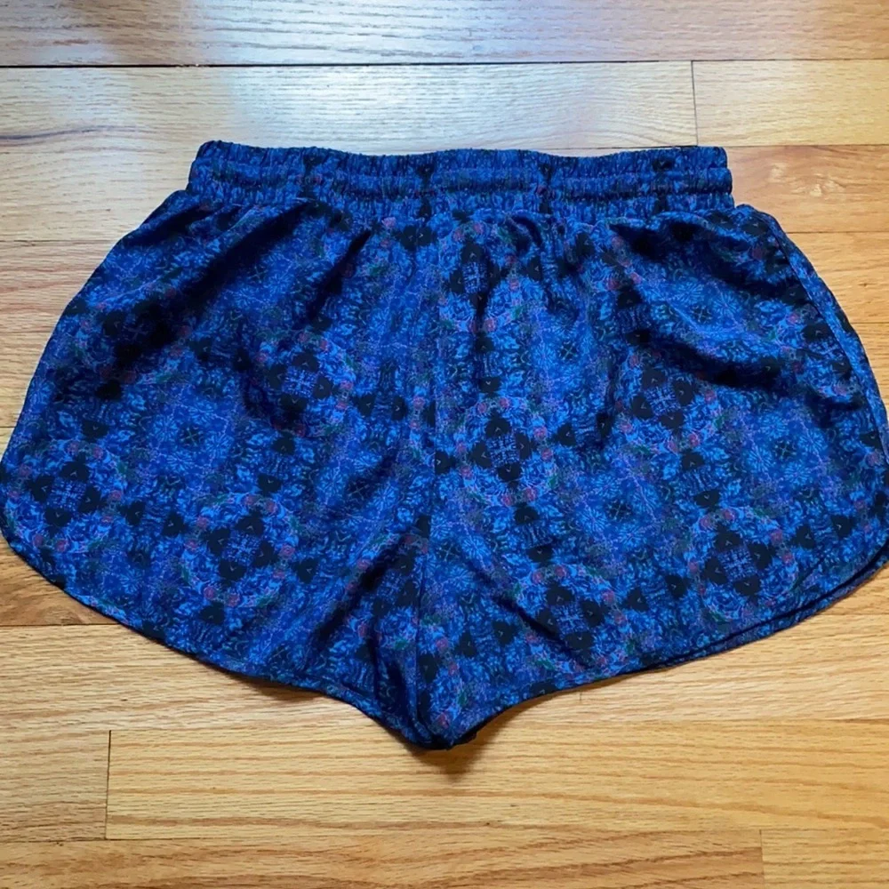 Forever21‎ super cute athletic shorts in size XS